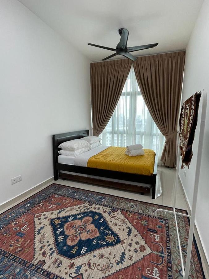 Cozy- Walk to KLCC next to LRT train KL tower view 3rooms at legasi by Ana Najam Kuala Lumpur Zewnętrze zdjęcie